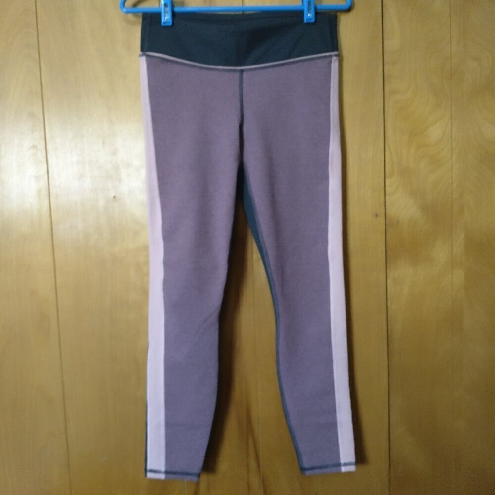 Fabletics Women's Multi-Colored Leggings Small? *READ* Activewear Athletic Yoga